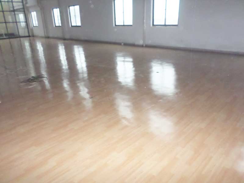 PVC地板與木地板比較的優(yōu)勢在哪里？